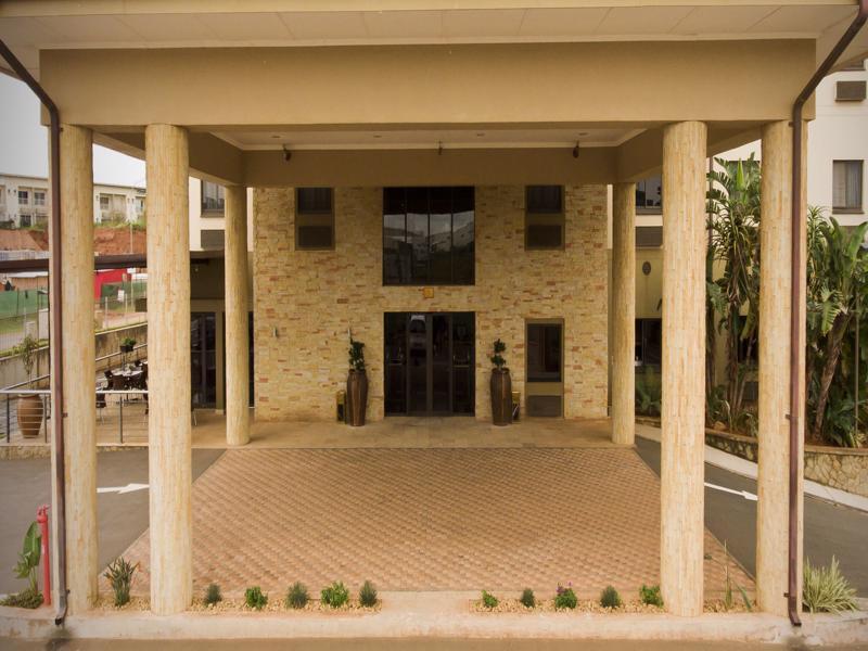Hampshire Hotel - Ballito Exterior photo